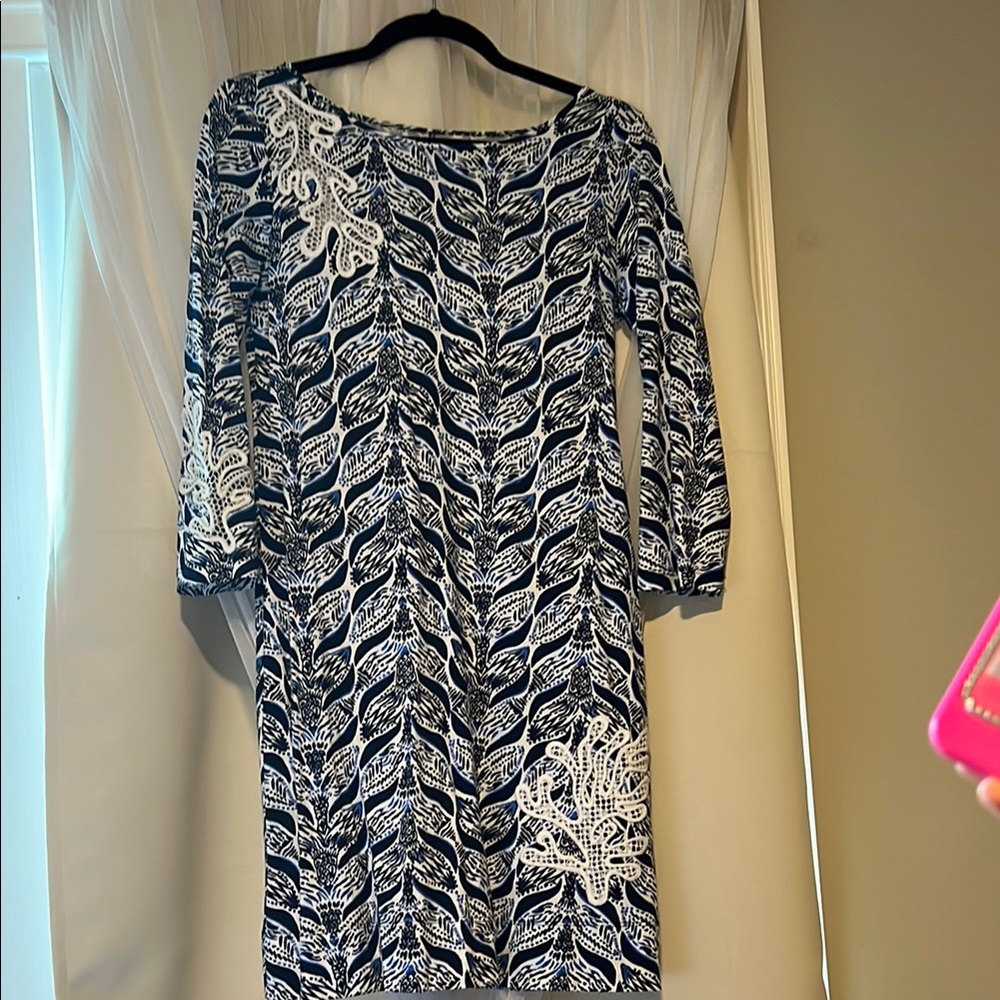 Lilly Pulitzer Elegant Navy and White Patterned Dress